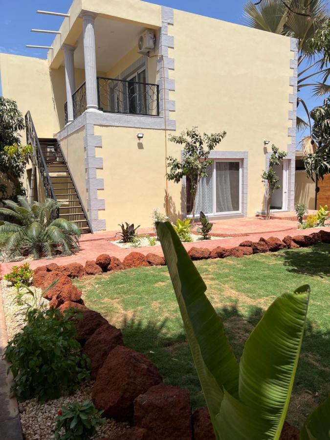 Chez Lilie Maison D'Hotes A Saly Saly Portudal Exterior foto