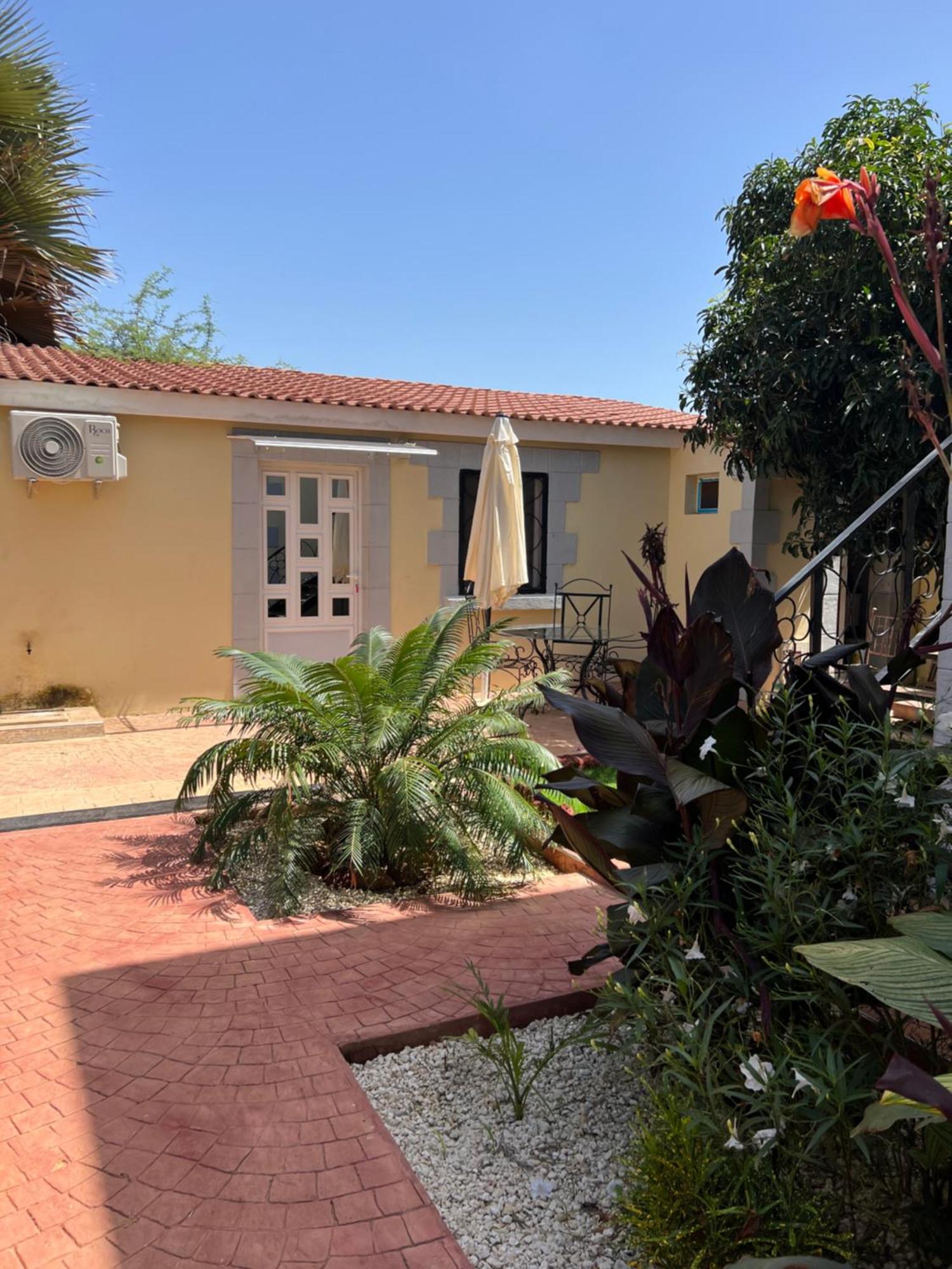 Chez Lilie Maison D'Hotes A Saly Saly Portudal Exterior foto
